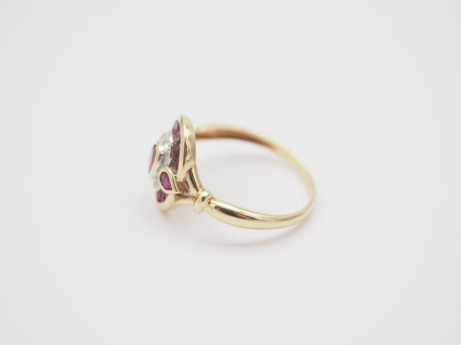 Bague 53 Bague or jaune 750 mil et rubis 58 Facettes