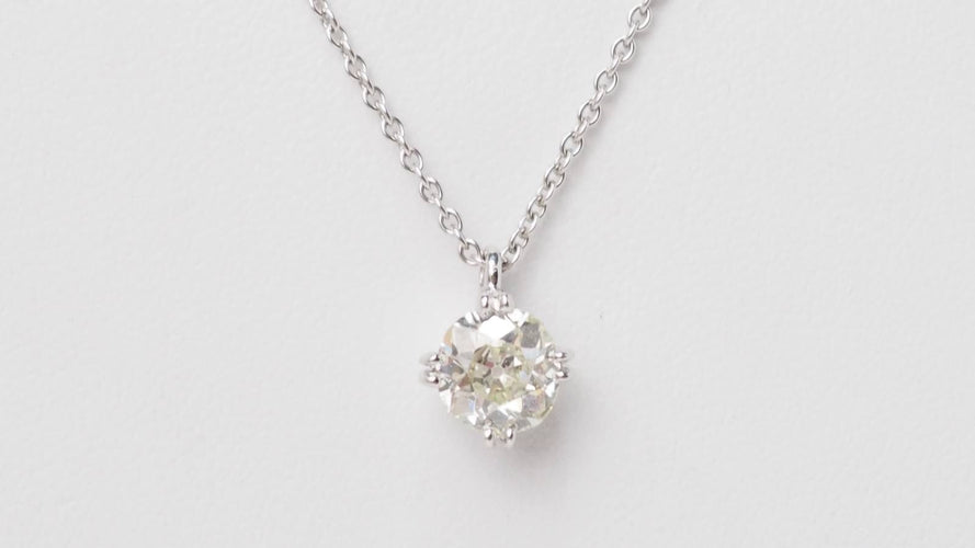 Collier Collier solitaire en or blanc et diamant 1,40ct 58 Facettes 32247