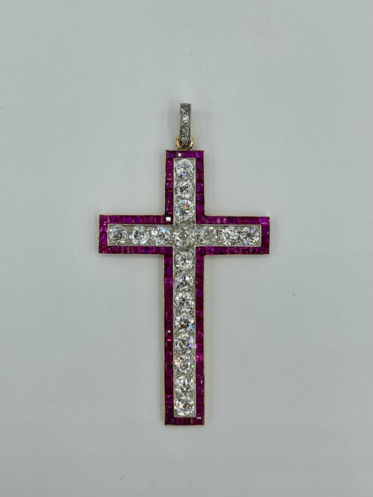 Pendentif Croix Diamants Rubis 58 Facettes 36601015