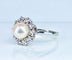 Bague 49 Bague en or et platine, perle et diamants 58 Facettes AB456