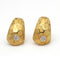 Boucles d'oreilles Boucles d'oreilles en or jaune et blanc mat avec diamants 58 Facettes D364822SO