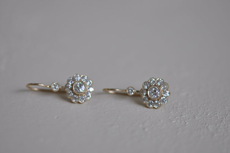 Boucles d'oreilles Boucles d'oreilles anciennes en or jaune et diamants 58 Facettes