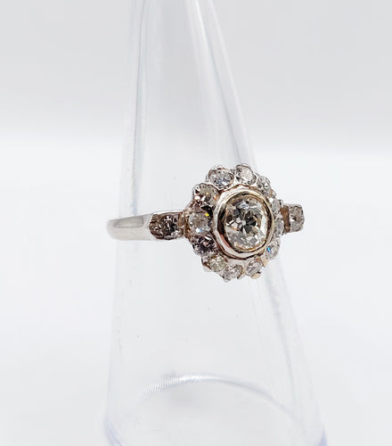 Bague 52 Bague marguerite art deco or blanc 18k et 1,02 carats diamant taille ancienne (circa 1940) 58 Facettes A05086