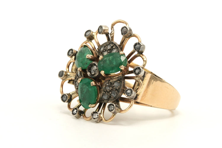 Bague 54 Bague Art Nouveau en or jaune 18 carats sertie d'émeraude et de diamants taille "rose" 58 Facettes A001