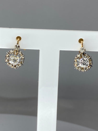 Boucles d'oreilles Boucles d’oreilles en or 18ct dites dormeuses en diamants vers 1900 58 Facettes