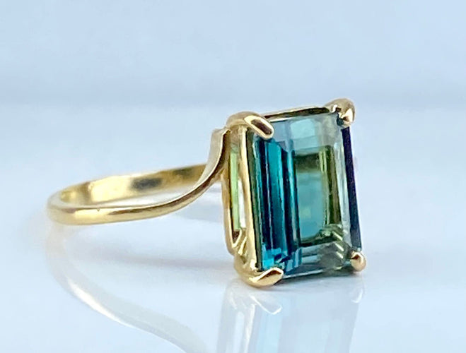 Bague 46 Bague en or jaune et tourmaline verte 58 Facettes AB617