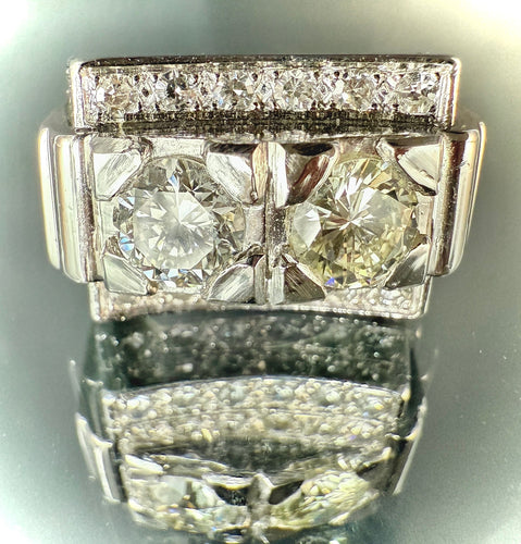 Bague 51 Bague or blanc, deux diamants 0.57 et 0.58 carat 58 Facettes