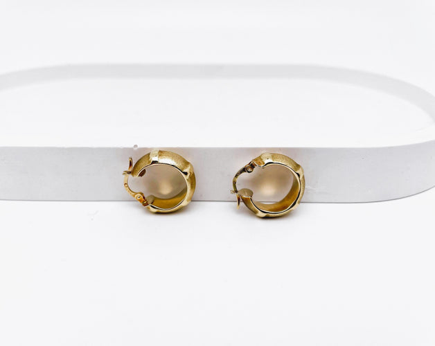 Boucles d'oreilles Créoles larges or jaune amati et brillant 58 Facettes