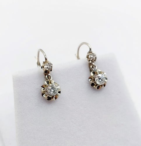 Boucles d'oreilles Dormeuses Art Déco or blanc, diamants taille brillants 58 Facettes A05861