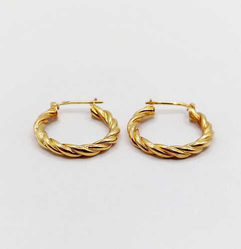 Boucles d'oreilles Créoles vintage or jaune finement torsadées (circa 1970) 58 Facettes A06048