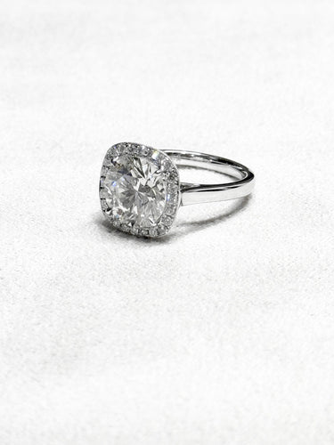 Bague Bague Or Blanc - Diamant Central 4,08 carats 58 Facettes dia