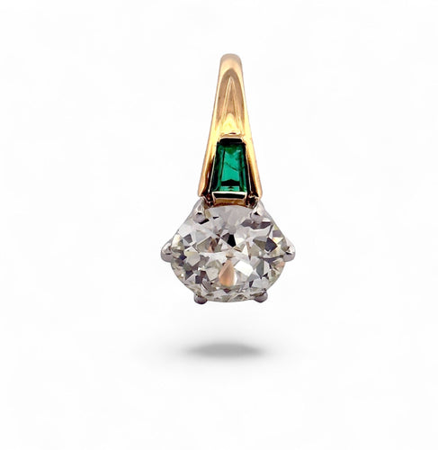 Bague 52 Solitaire en or et platine , diamant 3,85 carats , émeraudes 58 Facettes