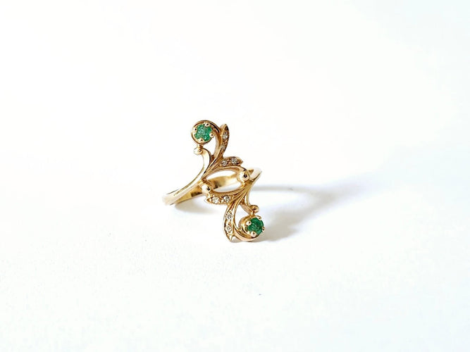 Bague 53 Bague or jaune - Emeraudes et diamants 58 Facettes