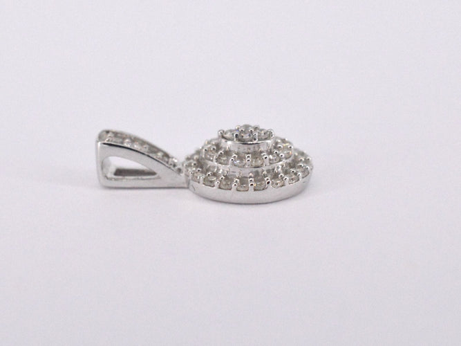 Pendentif Pendentif en or blanc avec diamants 58 Facettes 2028