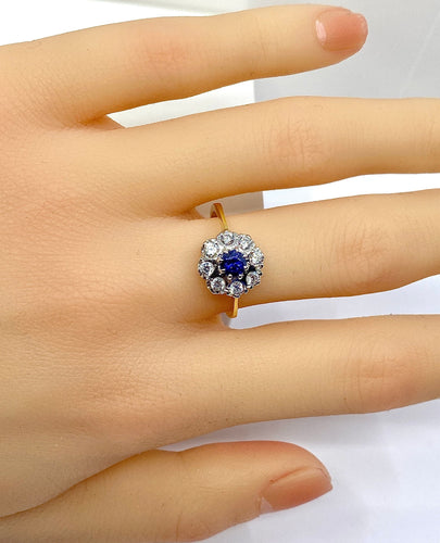 Bague 53 Bague marguerite en or, saphir et diamants 58 Facettes AB572