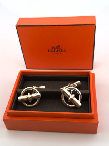 Boutons de manchette Boutons de manchettes HERMES en argent 58 Facettes
