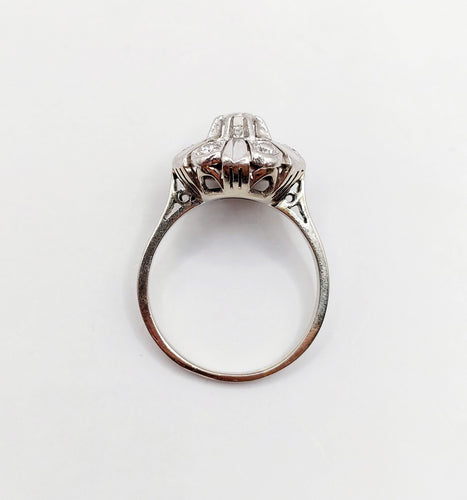 Bague 52.5 Bague fleur art deco or blanc 18k et 0,50 carats de diamants 58 Facettes A06179