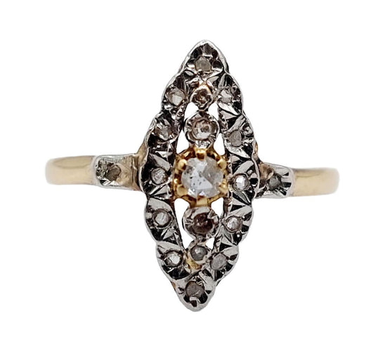 Marquise ring van geelgoud, Platina en diamanten (circa 1900) 