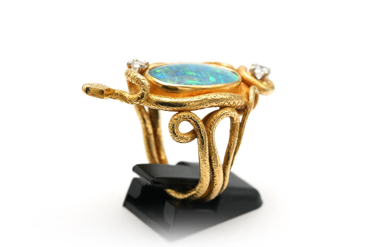 Bague Bague Demaret années 70 or jaune, opale et diamants taille brillant (0,39 ct) 58 Facettes 22898