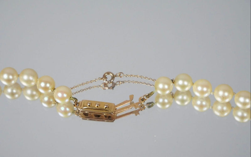 Collier Collier sautoir 151 perles de culture en choker, fermoir or jaune, 130 cm 58 Facettes