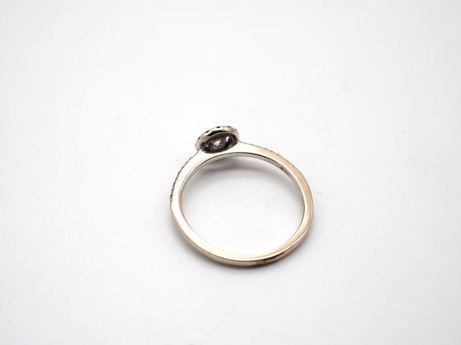 Bague 52 Bague or blanc diamants 58 Facettes