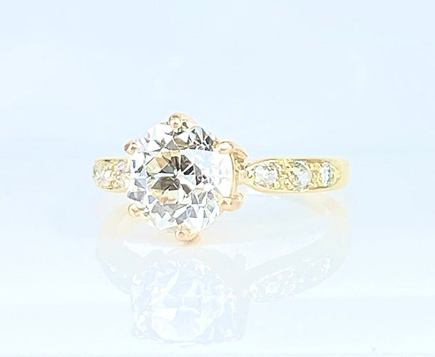 Bague 53 Bague solitaire en or jaune orné d’un diamant 2,67 carats 58 Facettes AB547