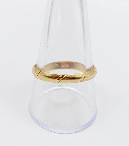 Bague 63 Alliance vintage or jaune 18k motifs géométriques 58 Facettes A04601