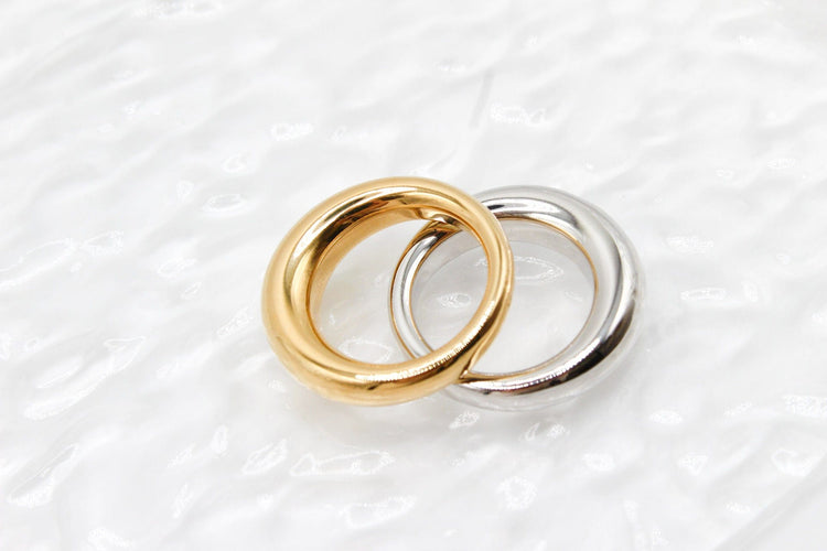 Bague CHAUMET - Anneau jonc or jaune 58 Facettes 250306