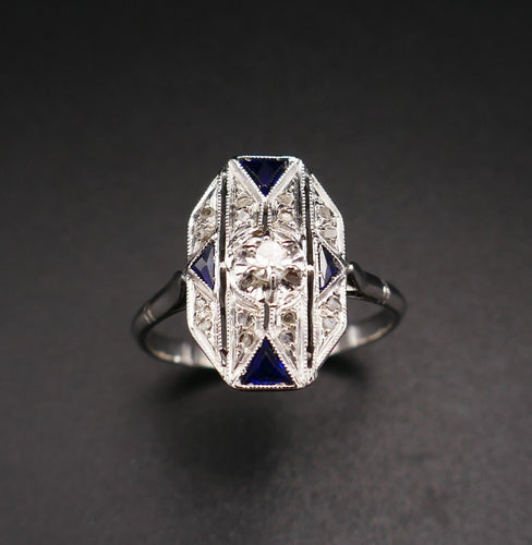 Bague 55.5 Bague Art Déco en or blanc, diamants et saphirs calibrés 58 Facettes B70-04