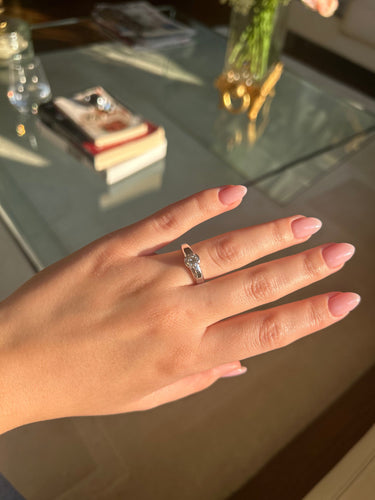 Bague 52 Bague - Or blanc et diamant 58 Facettes 1081