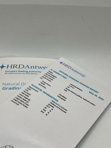 Bague Bague or jaune et diamant Fancy Intense Yellow 1,77 ct 58 Facettes