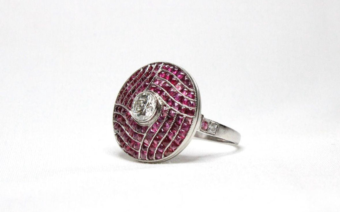 Estilo de anillo Art Deco Diamantes rubí