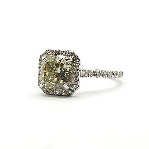 Bague 53 Bague or blanc, diamant vert, entourage diamants taille brillant 58 Facettes