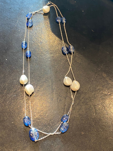 Collier Long sautoir Técla or blanc, perles et saphirs 58 Facettes