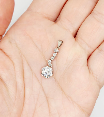 Přívěsek z bílého zlata, Platina a starobrusný diamant 1,30 karátu (kolem roku 1900) 