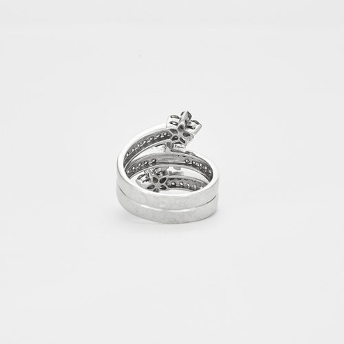 Bague 56 Bague trois joncs en or gris avec diamants 58 Facettes 240 198