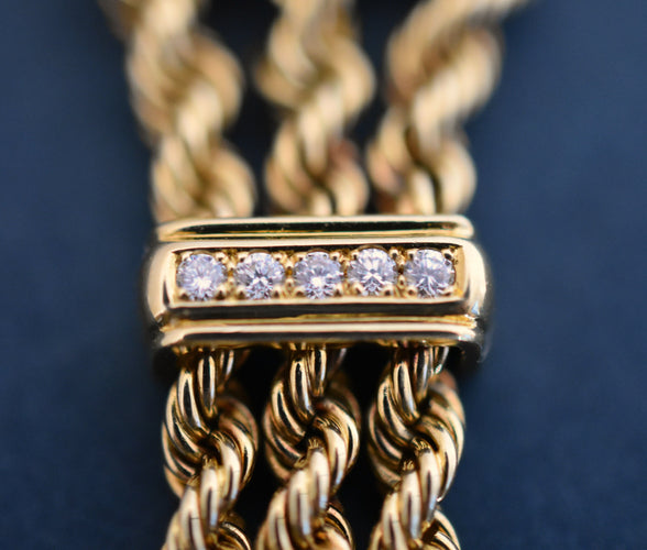 Montre Audemars Piguet - Montre joaillerie femme or jaune & diamants, 1981 58 Facettes AP-100