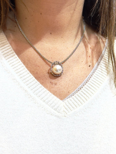 Collier Collier en or 18 carats diamants et perle de culture 58 Facettes