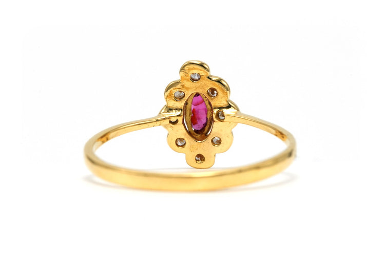 Bague 57 Bague contemporaine en or jaune 18 carats sertie d'un rubis et de diamants "taille" brillant (+-0.08ct) 58 Facettes B734