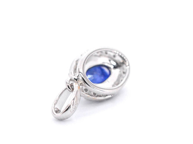 Pendentif Pendentif entourage en or blanc avec diamants et saphir 58 Facettes 2016