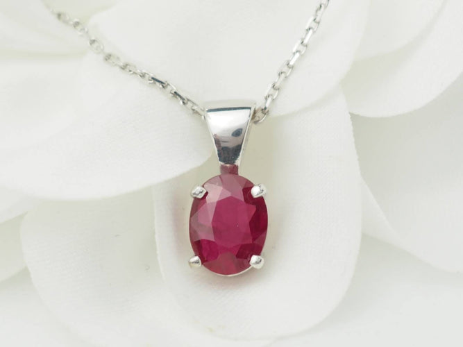 Collier Collier solitaire en or blanc et rubis 2,12ct 58 Facettes 20021