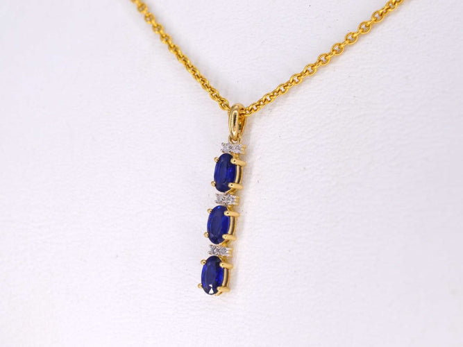 Pendentif Gold pendant with diamonds and sapphire 58 Facettes 2137