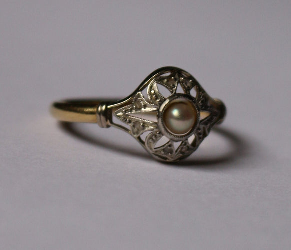 Bague 56 Bague Art Déco deux ors et perle 58 Facettes 597