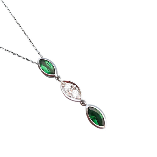Collier Collier ras du cou - diamants - grenats verts - or blanc 58 Facettes AA 1725