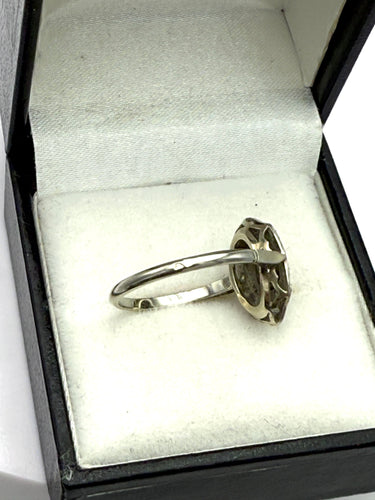 Bague 55 Bague ancienne en or gris et platine sertie de diamants 58 Facettes