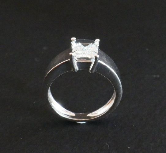 Bague 53 Bague aigue marine, or blanc 58 Facettes C24-05