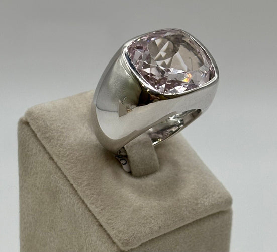 Bague 52 Bague Quartz rose en or gris 58 Facettes