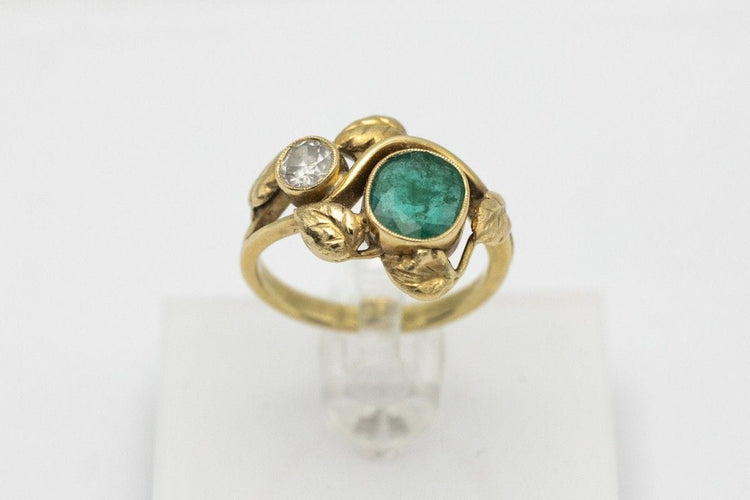 Bague 54 Bague Art Nouveau en or jaune 14k avec émeraude 0,90 ct et diamant 58 Facettes 9877A
