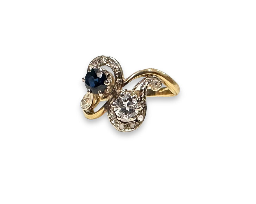 Ring Toi & Moi in yellow gold, sapphire and diamond