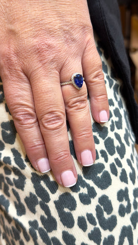 Bague 51 Solitaire or blanc diamants et saphir poire 58 Facettes